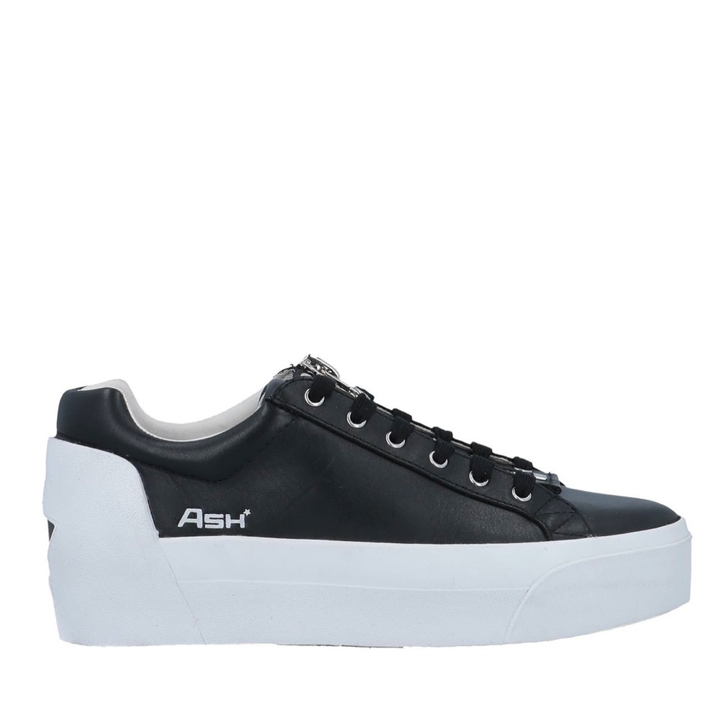 Platform sneakers